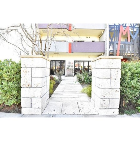 CRESCENT COURTの物件内観写真